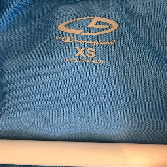 Sleek Robin Egg Blue Zip Shell - Picture 4 of 4